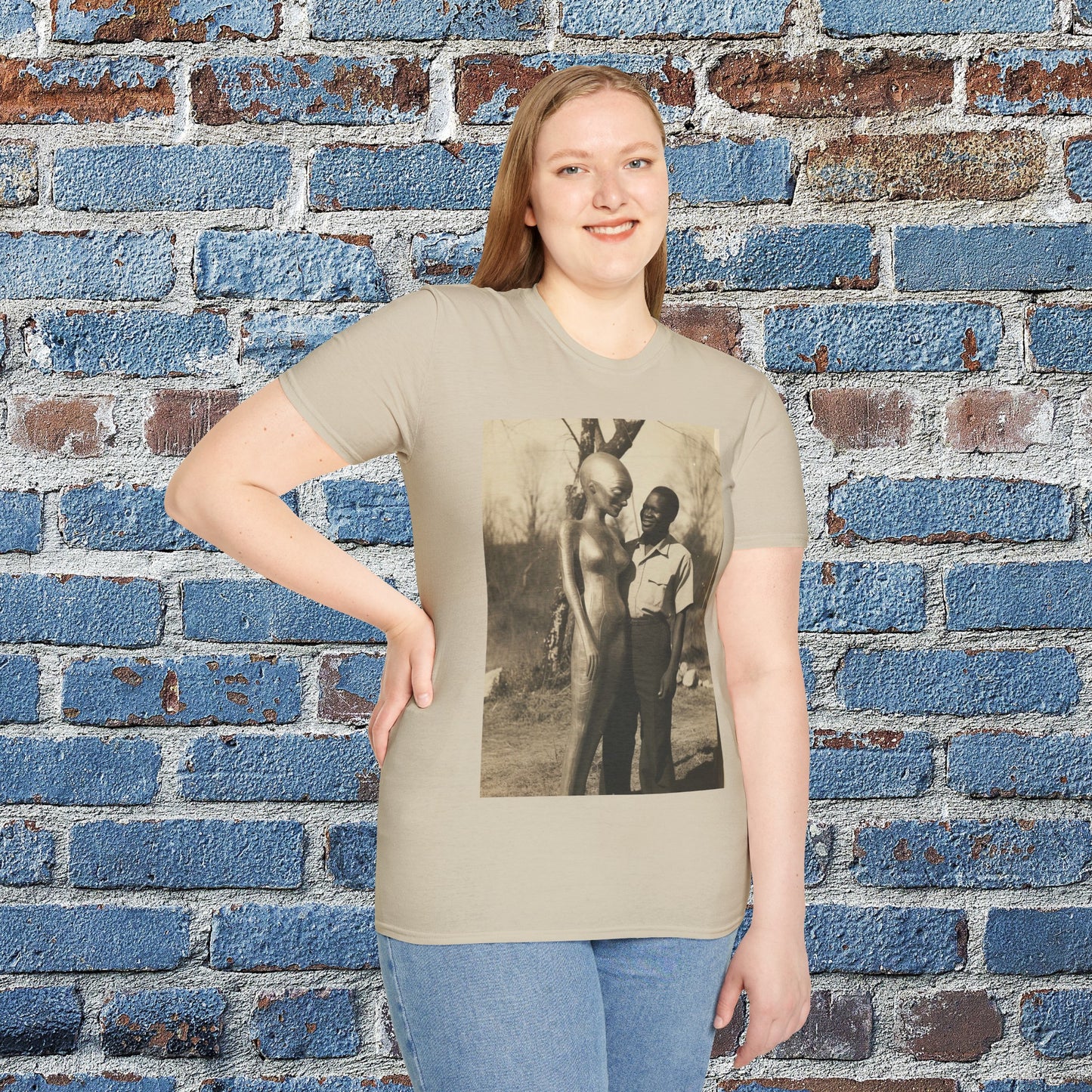 alien love connection space art t shirt