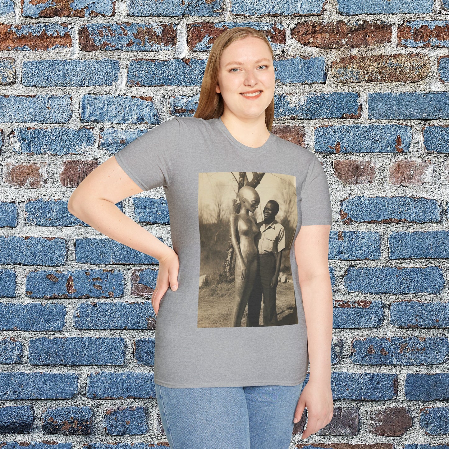 alien love connection space art t shirt