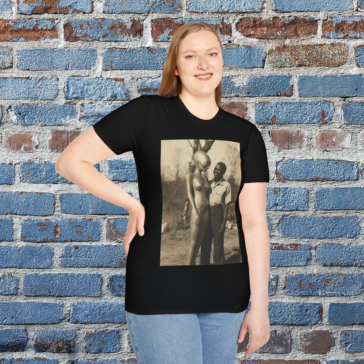 alien love connection space art t shirt