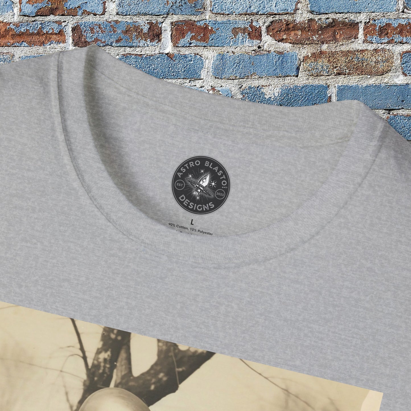 alien love connection space art t shirt