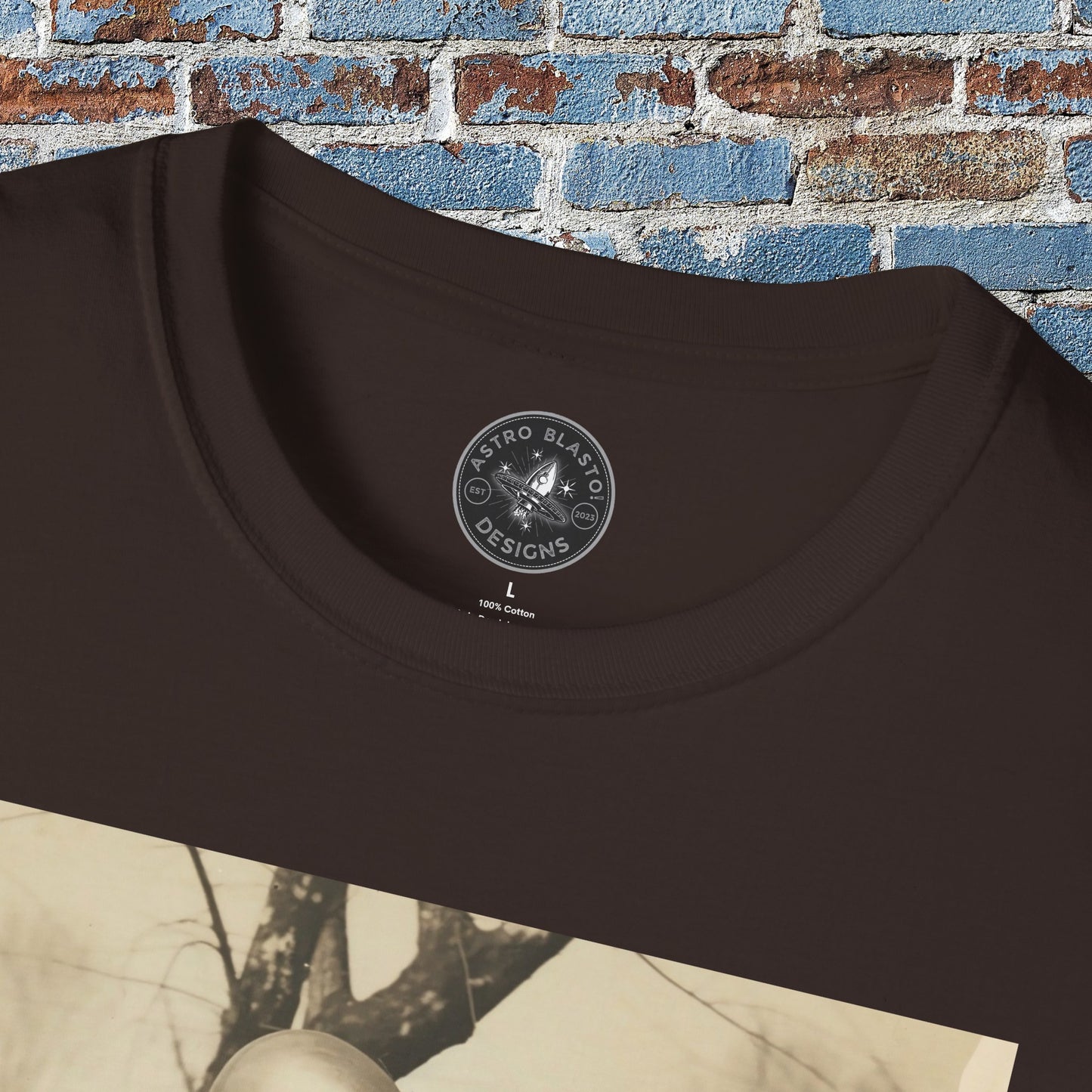 alien love connection space art t shirt