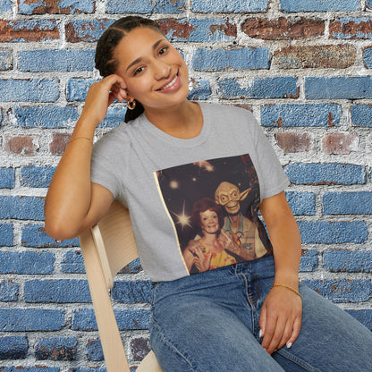 alien love connection space art t shirt